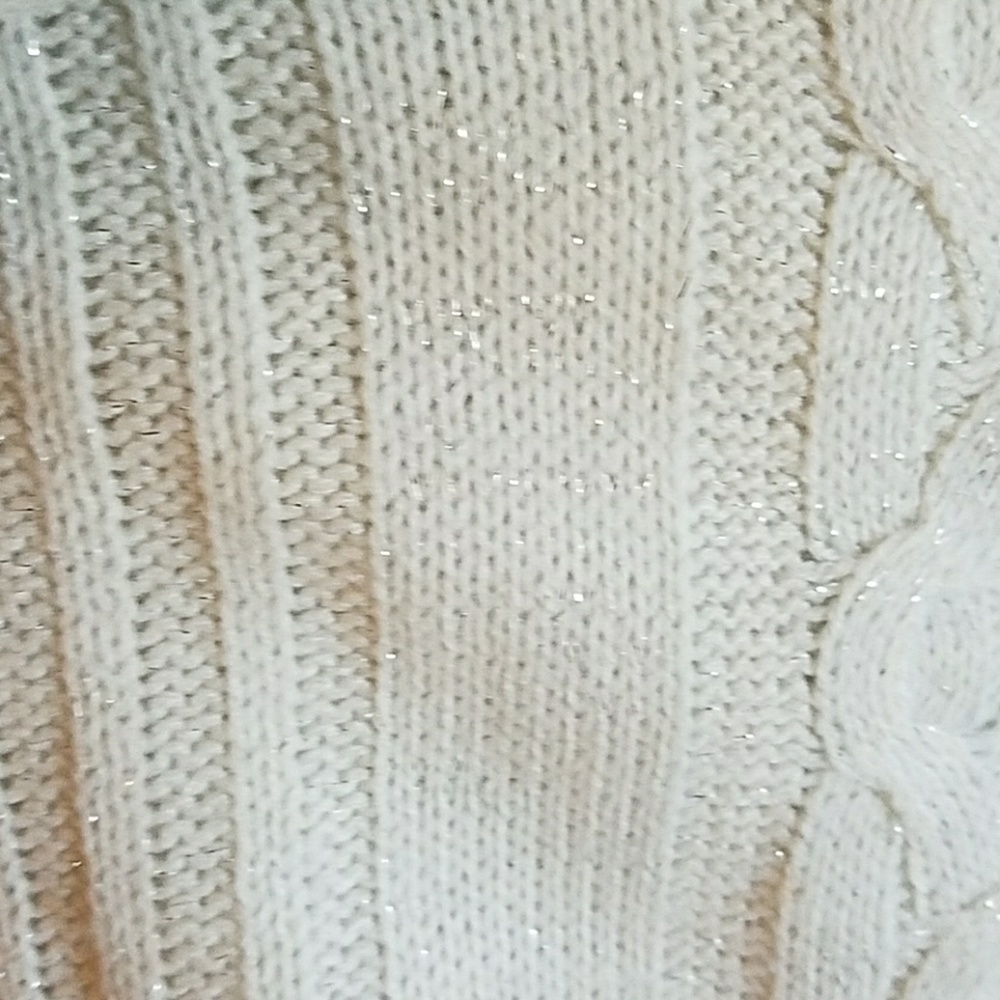 sweater cape - Picture 4 of 4
